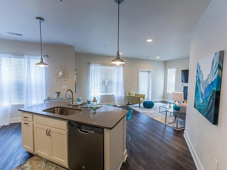 The Quarry Apartments — Photo 9
