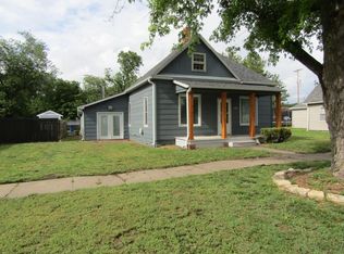 132 W 4th St, Assaria, KS 67416