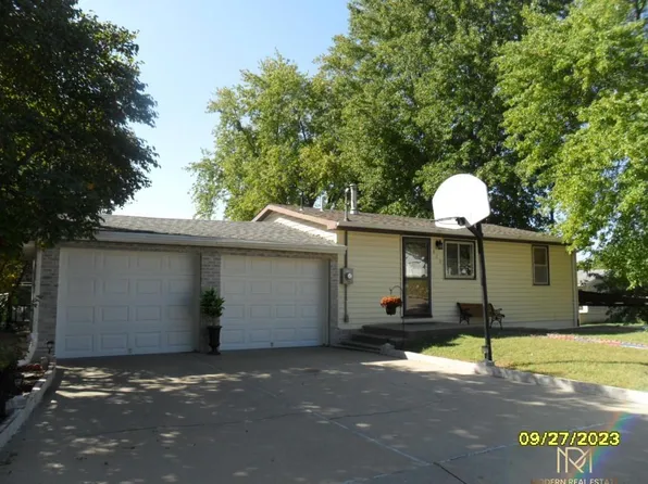 820 N 9th St, Nebraska City, NE 68410