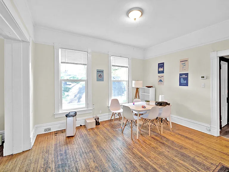 2142 Maple Ave — Photo 5