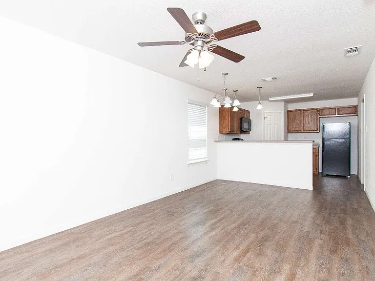 6705 University Village Way #B — Photo 6