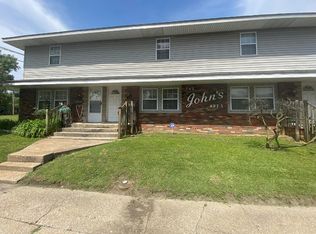 313 W 2nd St #315, Madison, IL 62060