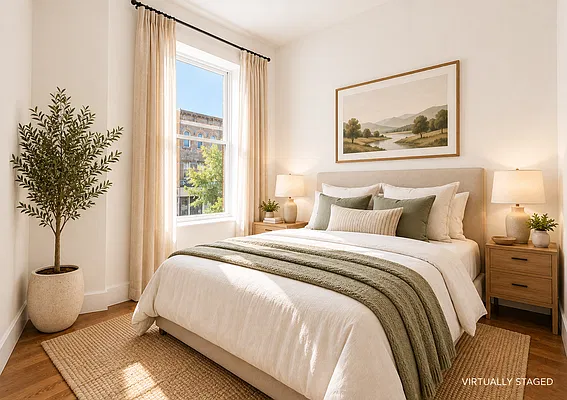 Bedroom, photo 1