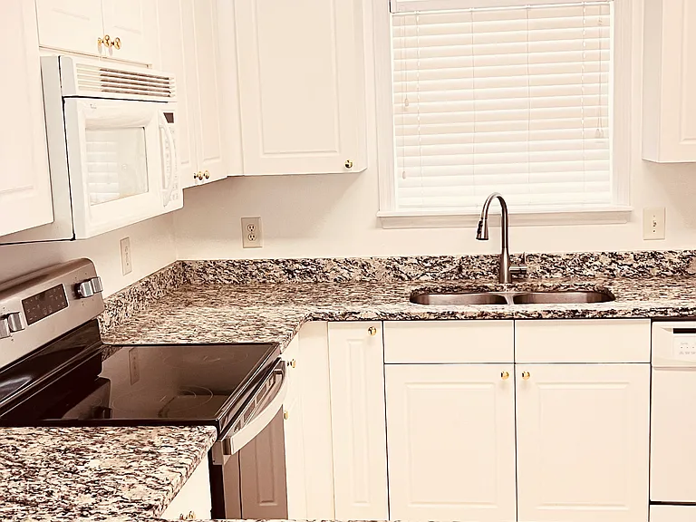 5825 Catalina Dr #223 — Photo 5