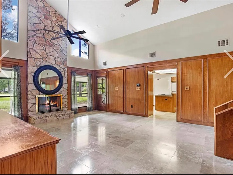 16040 Dunes Dr — Photo 19