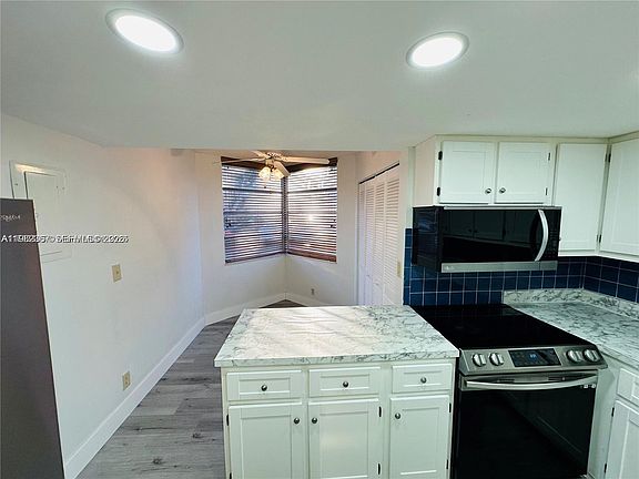 3rd image of 9501 Seagrape Dr APT 101