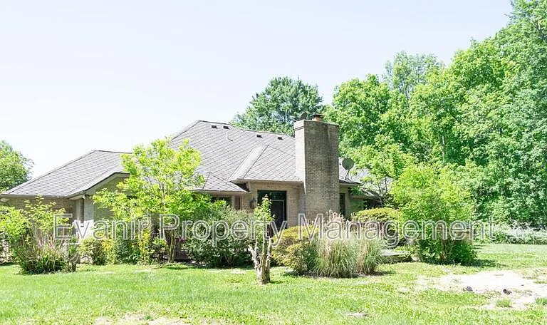 113 Brittany Ln — Photo 41