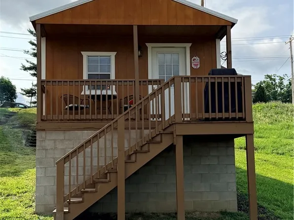 257 S Muskingum St, Cadiz, OH 43907
