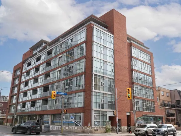 1375 Dupont St #410, Toronto, ON M6H 4J8