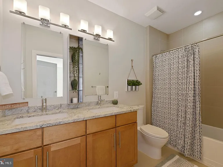 5201 Wisconsin Ave NW #406 — Photo 8