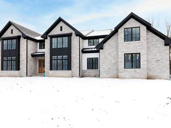 1959 Windridge Dr, Lake Forest, IL 60045