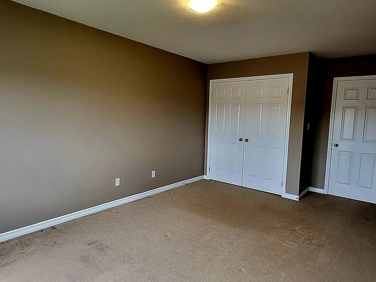 211 Templewood Dr — Photo 12