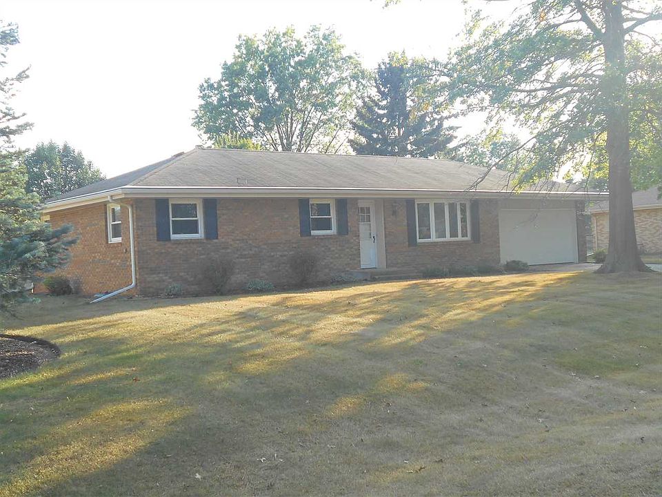 1st image of 945 Firefly Dr