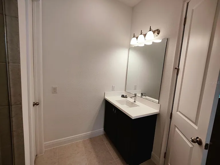 7703 Nemours Pkwy — Photo 19