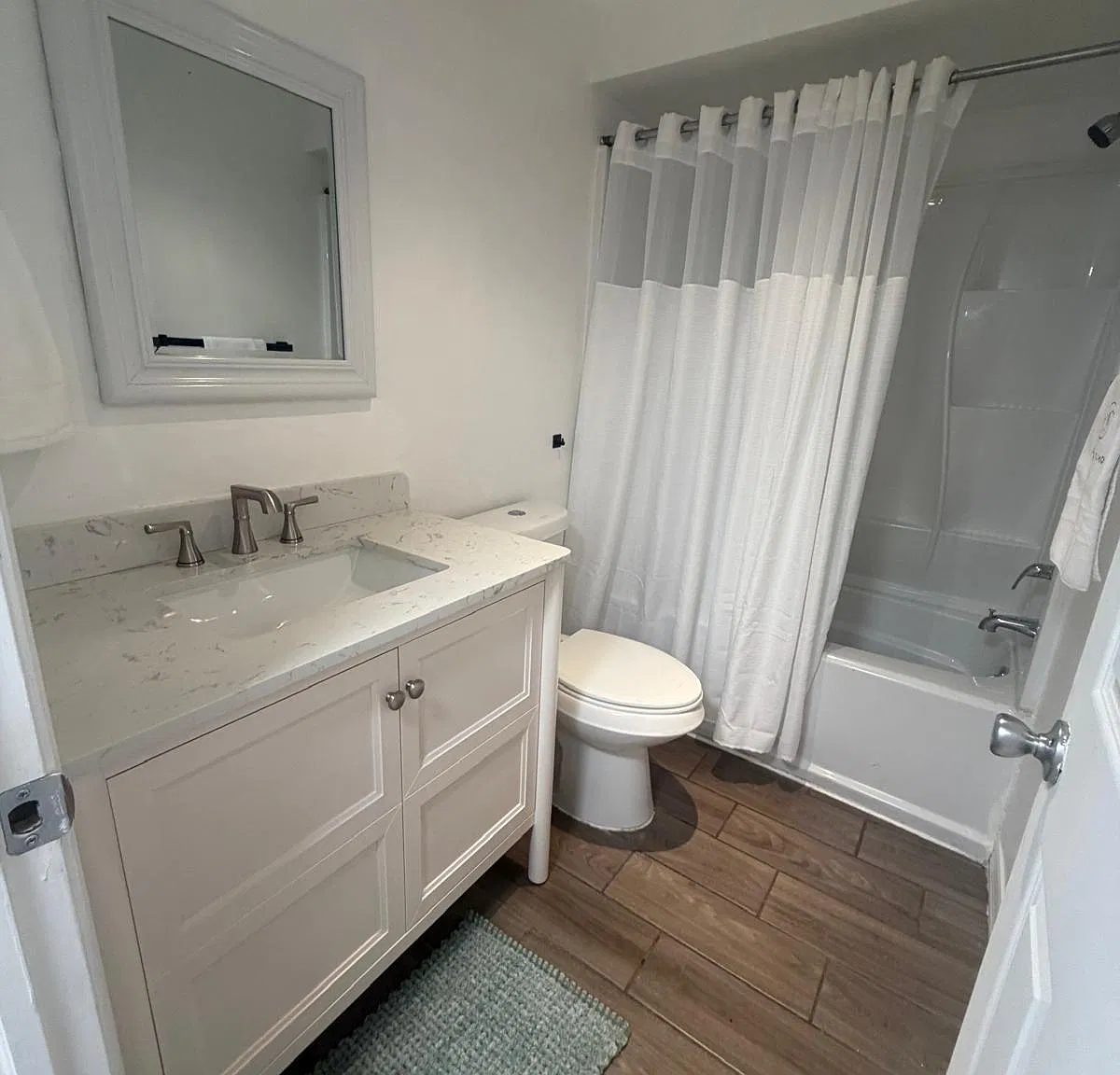 2 bed, 1470 sqft, $2,300 — Photo 4