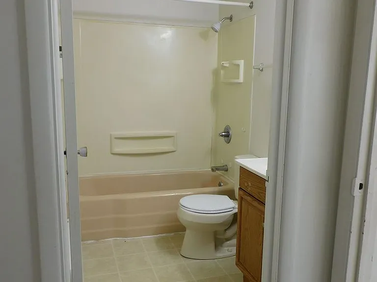 2221 N Ballard Rd — Photo 11
