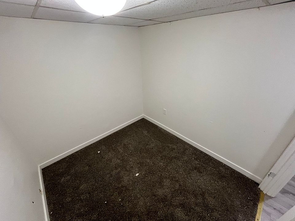 2nd image of 110 Alderson St #6