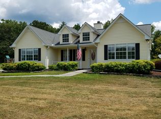 558 Ward Mountain Rd, Kingston, GA 30145