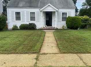 365 Conover Pl, Red Bank, NJ 07701