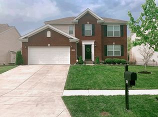 318 Brookfield View Dr, Louisville, KY 40245
