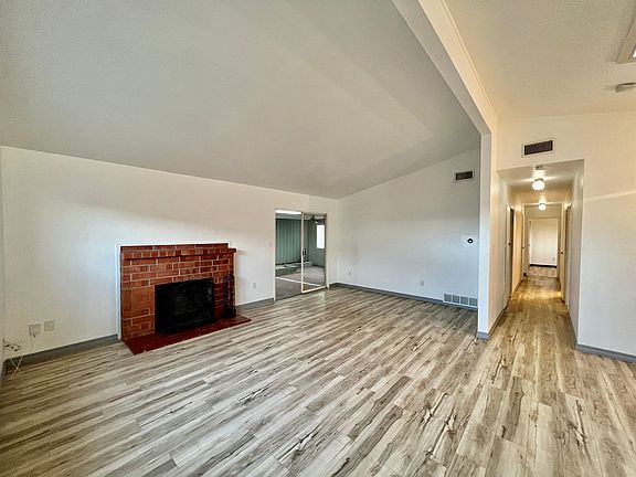 4th image of 5002 Mount Harris Dr