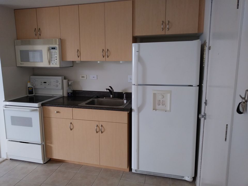 1st image of 824 Kinau St APT 1110