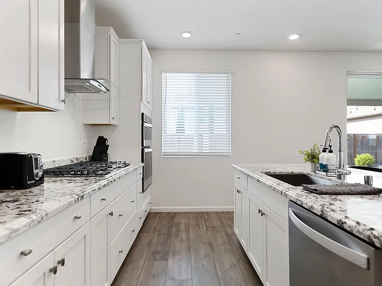 5303 Canter Ln — Photo 28