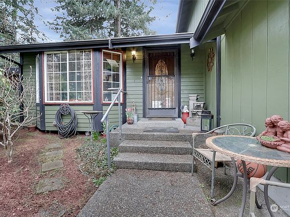 3rd image of 14814 18th Avenue Ct S