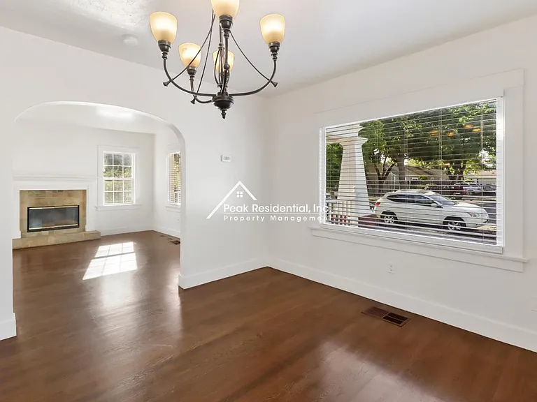 1812 El Monte Ave — Photo 7