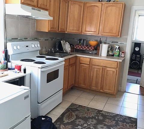 3rd image of 1430 McKean St Floor 3