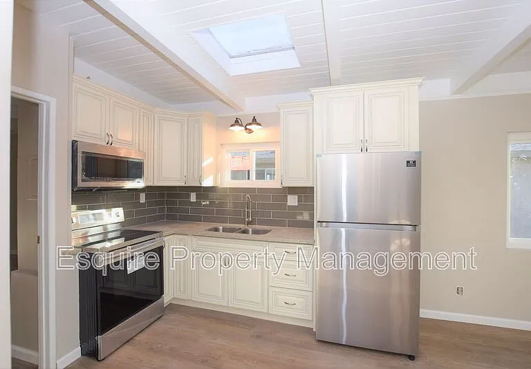 5510 Driftwood St #5 — Photo 6