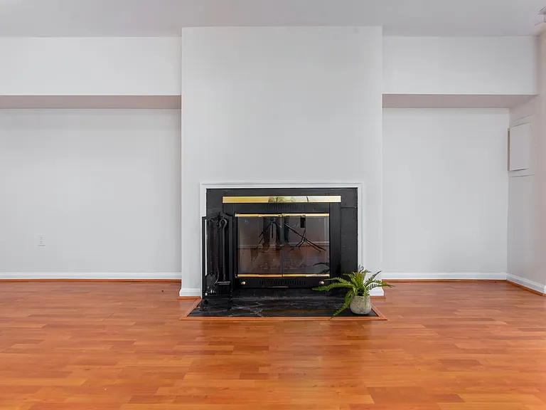 416 M St NW #B — Photo 5