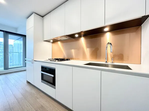 1480 Howe St #2610, Vancouver, BC V6Z 0G5