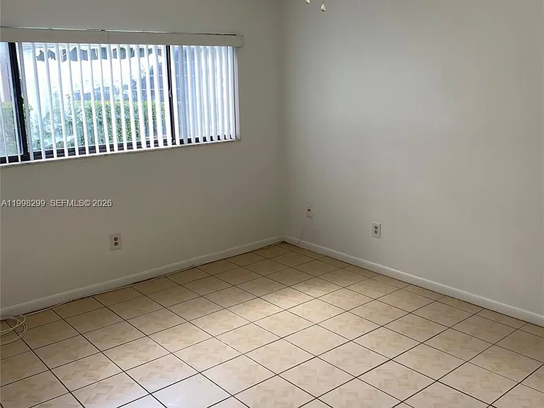 9608 W McNab Rd #103 — Photo 4