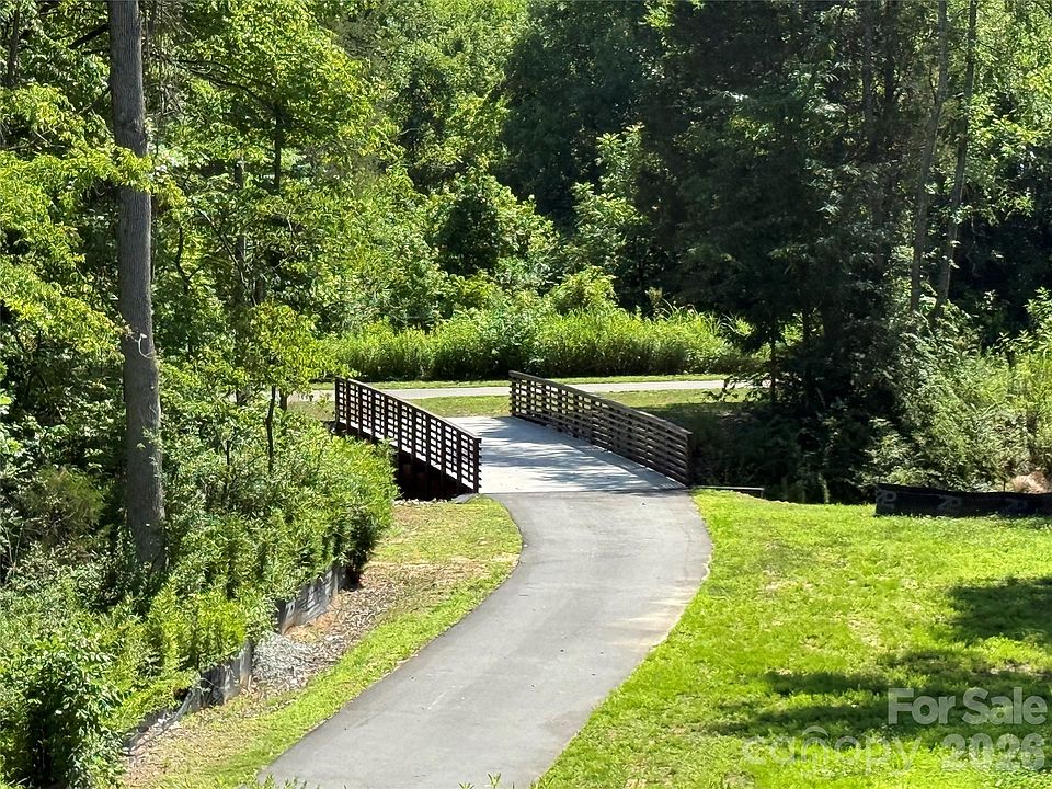 1st image of 19116 Newburg Hill Rd