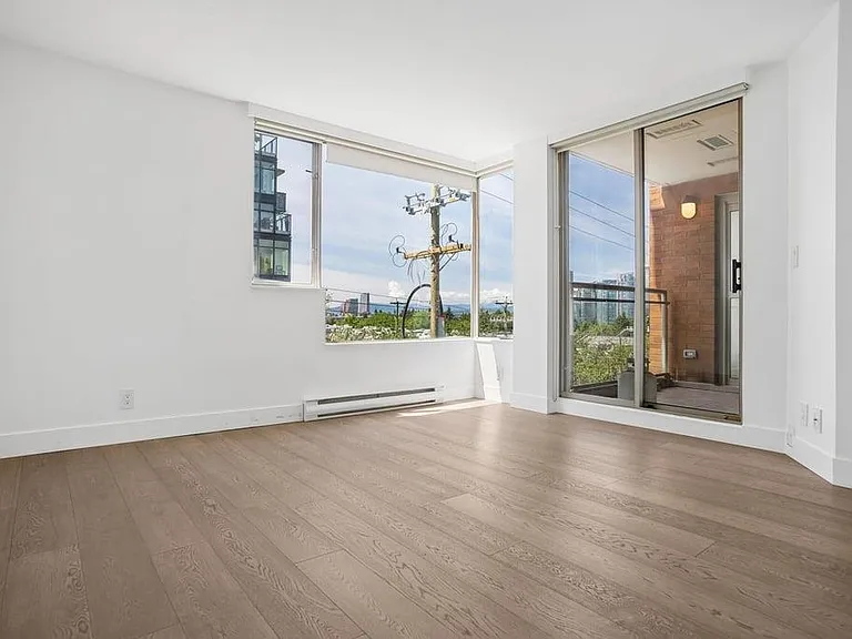 2348 Heather St #501 — Photo 21