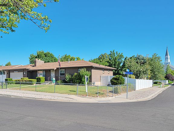 3rd image of 2498 W Swasey Dr