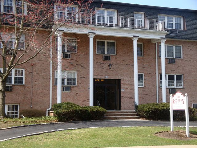 1st image of 540 Fairview Ave #104-4104