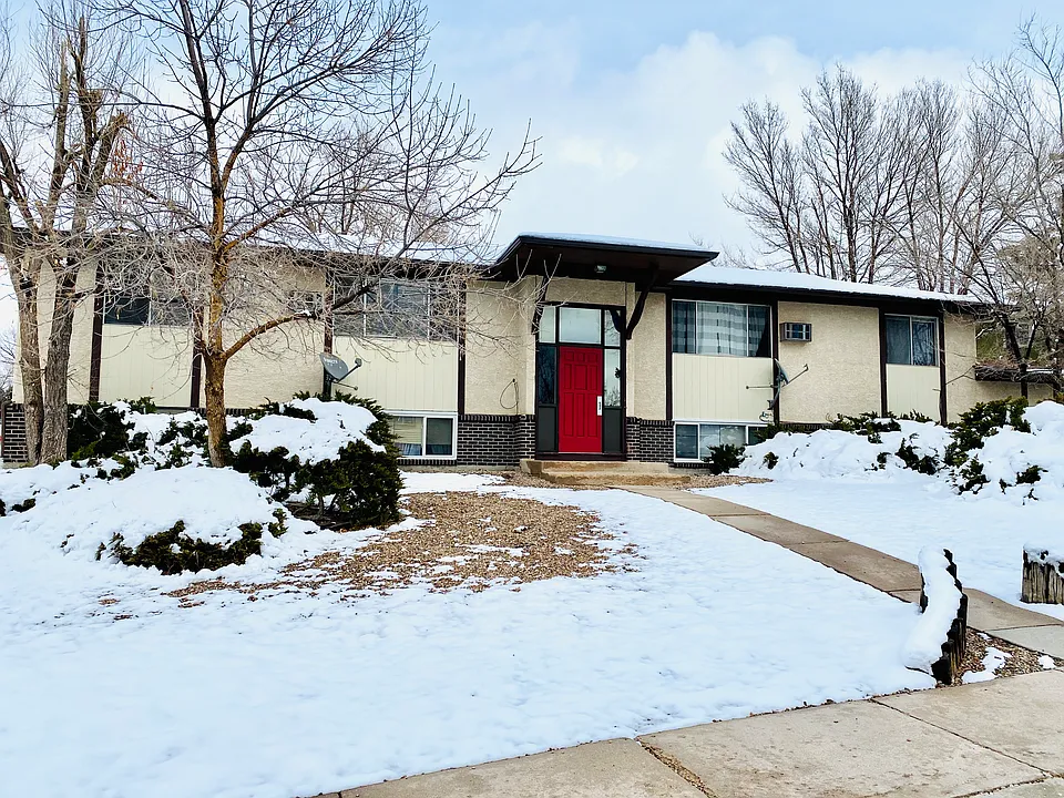 4710 Scenic Cir #4