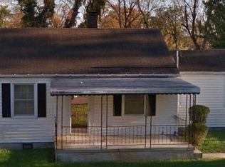 1004 Henrietta Dr, Knoxville, TN 37912