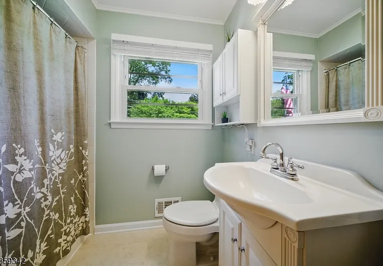 22 Beaver Brook Ln — Photo 13