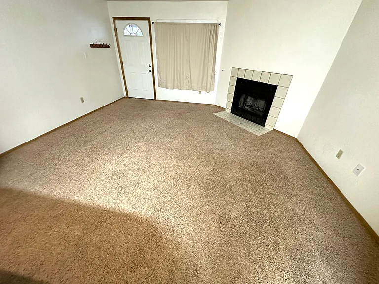 4321 Hawks Lookout Ln — Photo 3