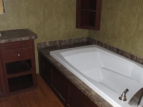 2nd image of 1114 Hilltop Acres