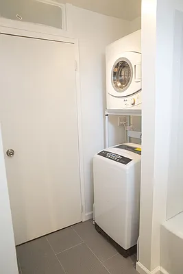 Sold by Scott Kinder, LREB | media 23