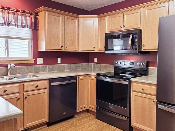 5th image of 9131 Chalk Hill Dr