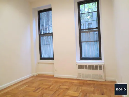 Rented by Bond New York | media 15