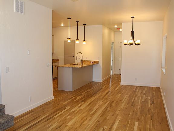 2nd image of 310 Old Stage Rd