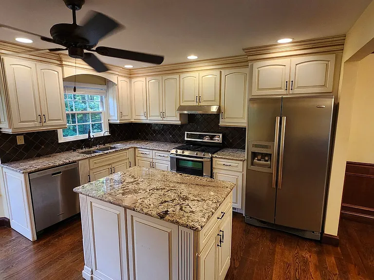 310 Milesford Ct — Photo 2