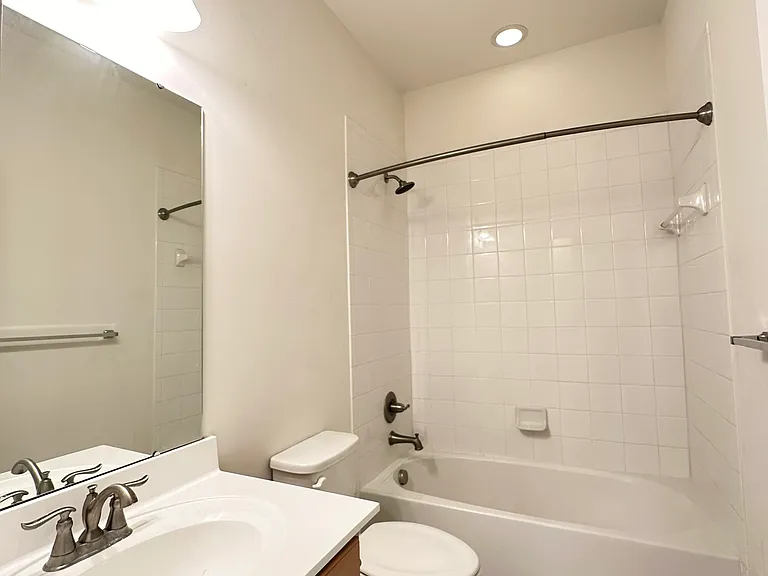 6314 Halsted Ave — Photo 16