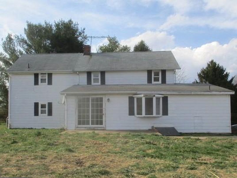 1st image of 3940 Emrick Ln